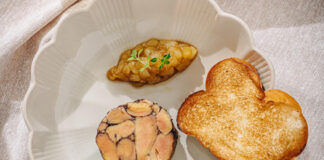 Hízott kacsamáj terrine kakukkfüves körte chutneyval recept Hízott Kacsamáj terrine, kakukkfüves körte chutneyval recept