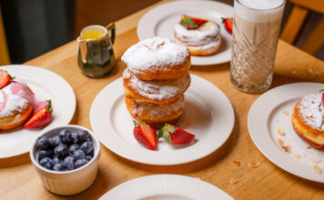 Farsangi fánk és nemzetközi változatai a gasztronómiai kultúrában Farsangi fánk - a fánk desszert története - gasztronómia