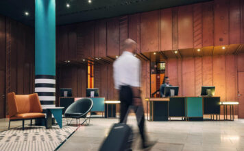 Pullman Berlin Schweizerhof szálloda, Revo Hospitality