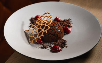 Csokoládé Dome desszert - gasztronómia