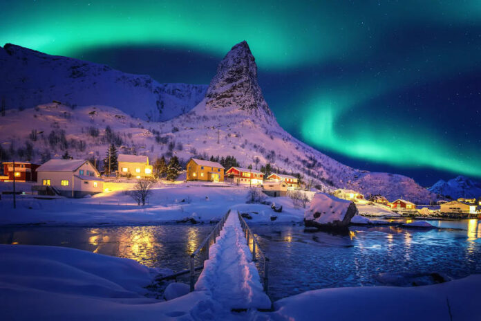 Nordland, Lapland - északi fény - tursiztikai desztináció