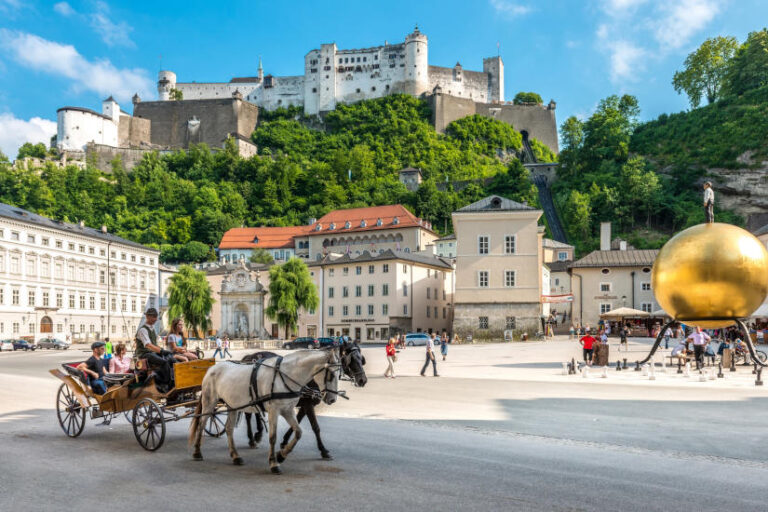 Salzburg, Ausztria - őszi kultúrális programok - turisztika